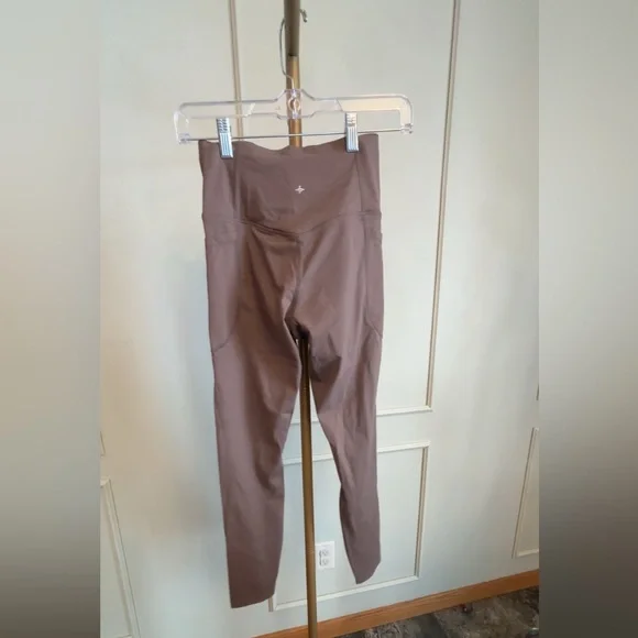 HALARA Legging Small NWT UltraSculpt Pocket High Waisted Leggings Brown MSRP $62 - Picture 4 of 5